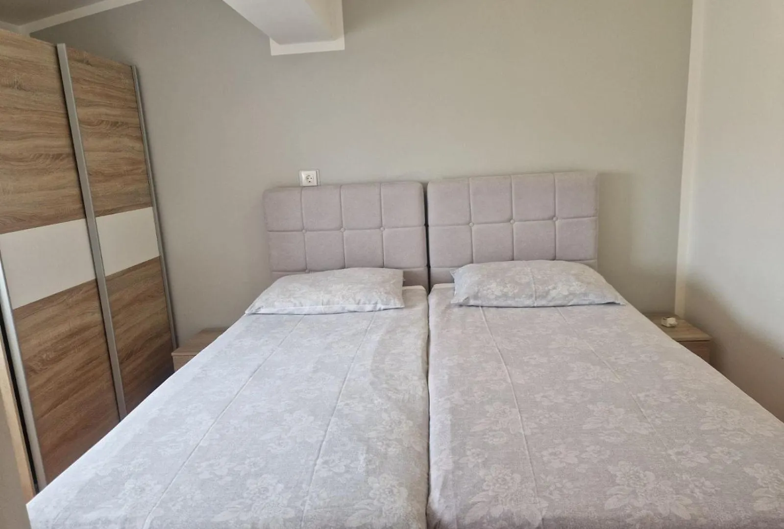Apartments Dragica Porec 0*,  Croatia